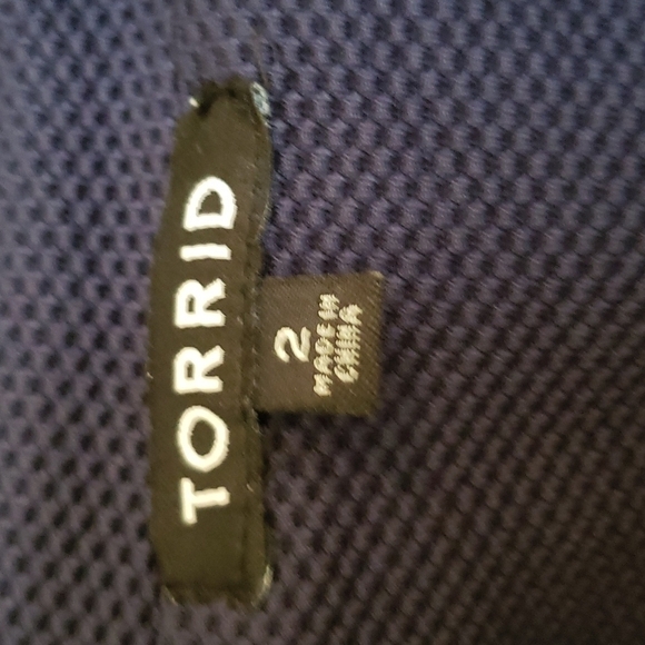 Torrid Women's Scuba Textured Woven Navy Moto Jacket - Size 2 - Picture 4 of 12
